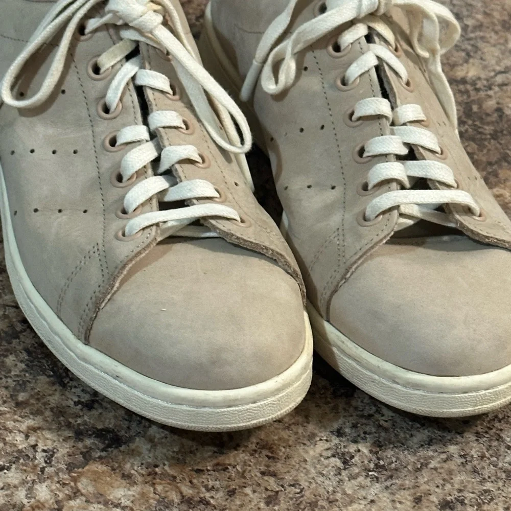 SUEDE BEIGE STAN SMITH